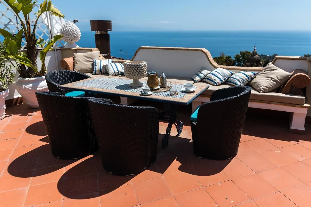 Bed & Breakfast Casa Aricò&Shatulle Suites Taormina
