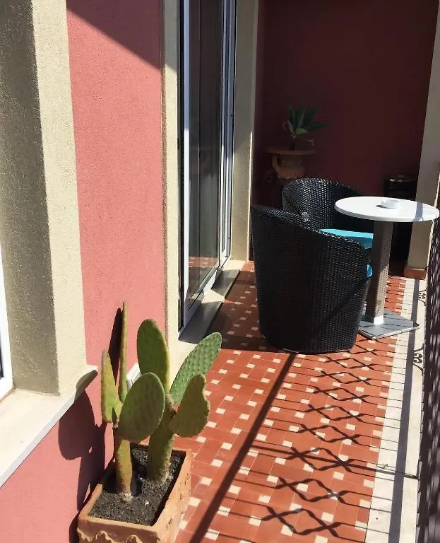 טאורמינה Casa Arico & Shatulle Suites